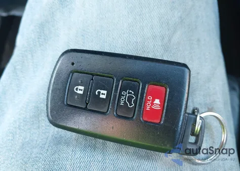 2013 Toyota Rav4 Limited z USA, uszkodzony, nr VIN 2T3DFREV2DW121929